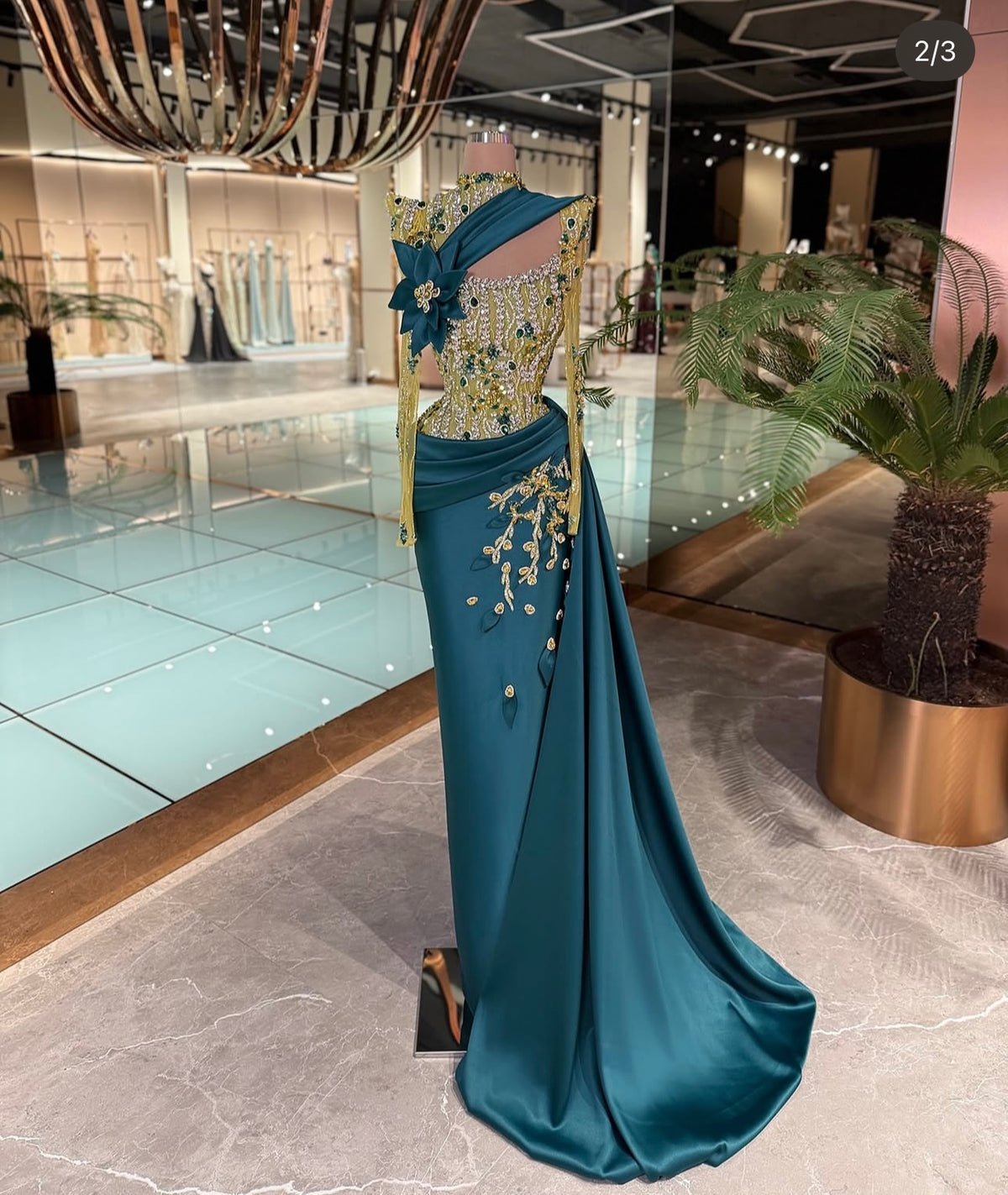 Vip Akber dress