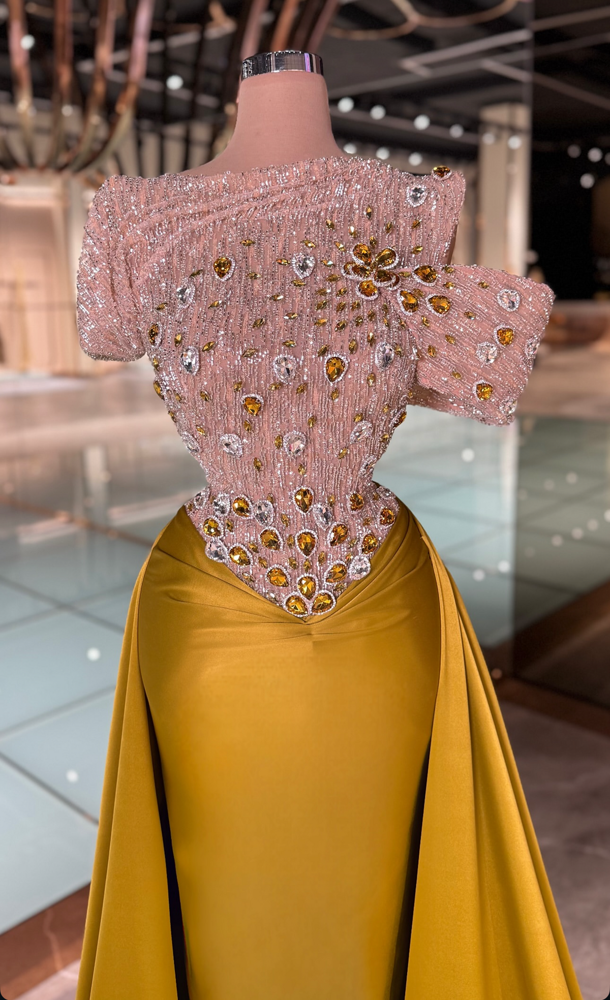 Vip dress