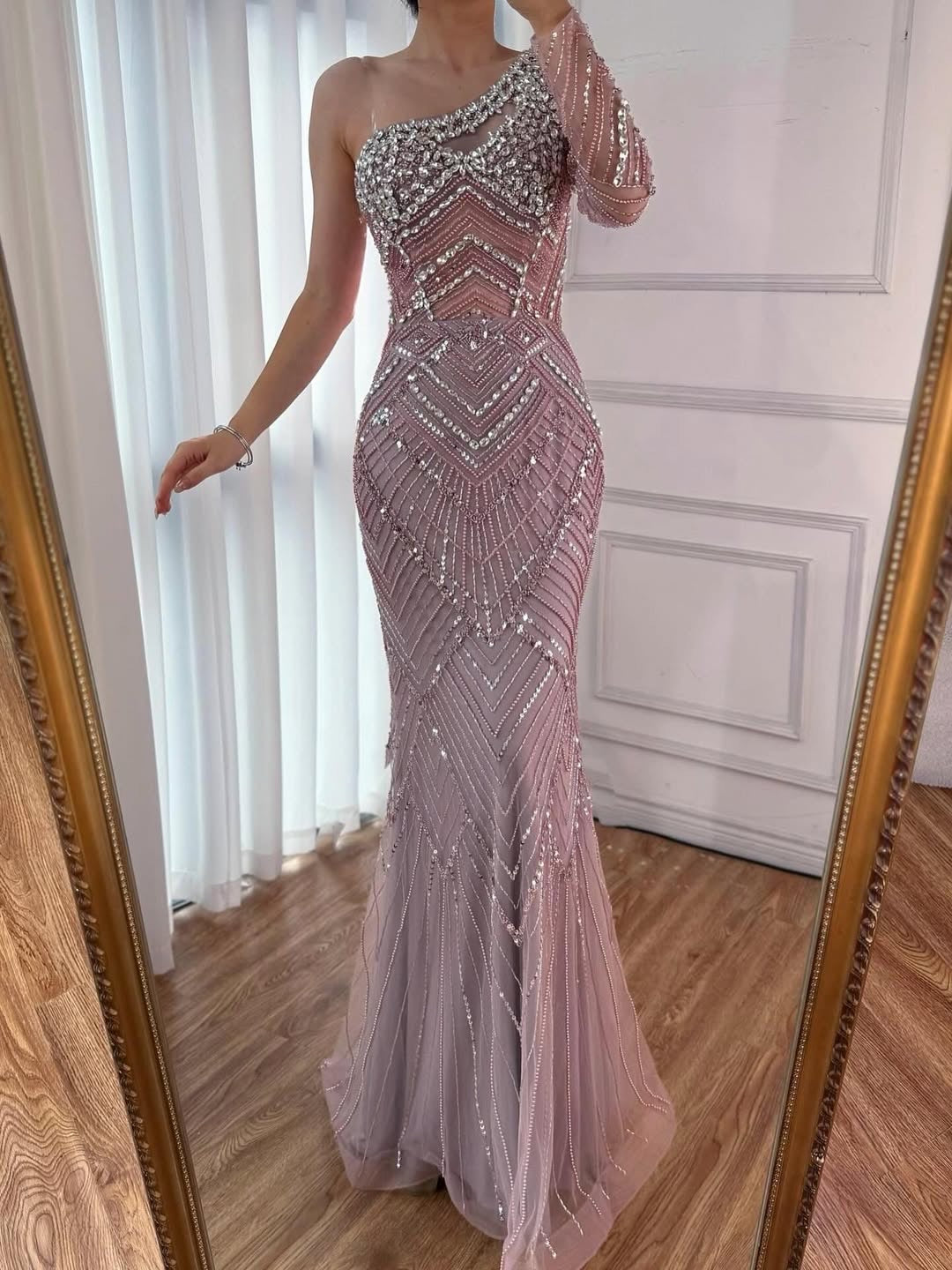 Akaber dress