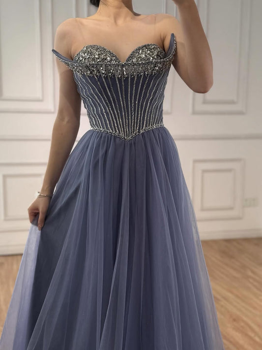 Akaber dress