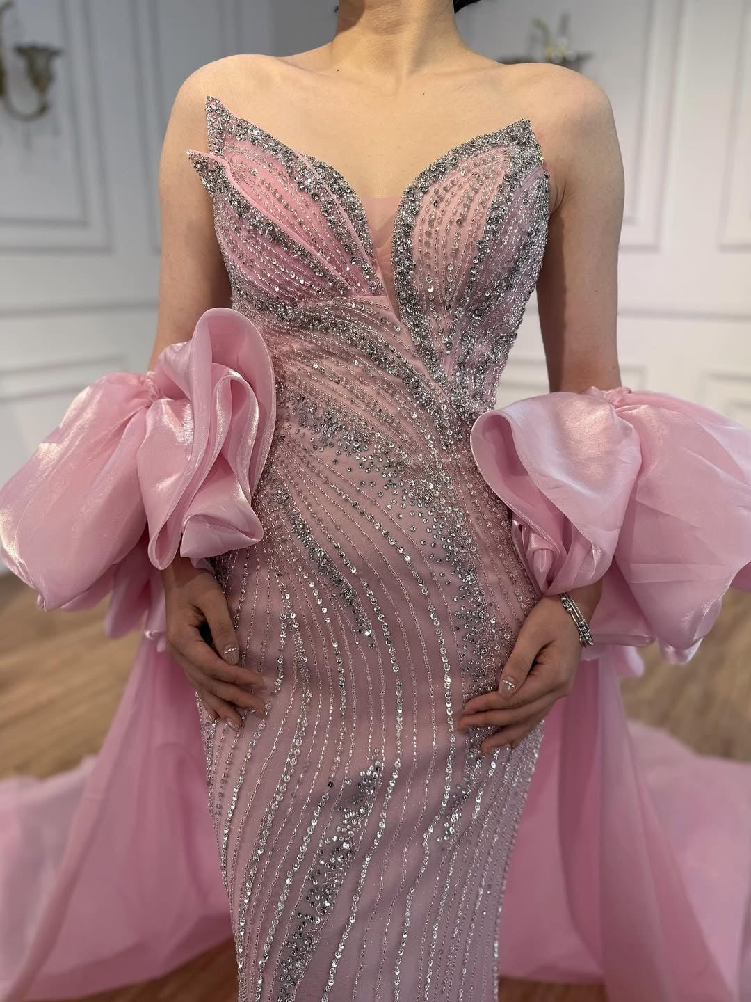 Akaber dress
