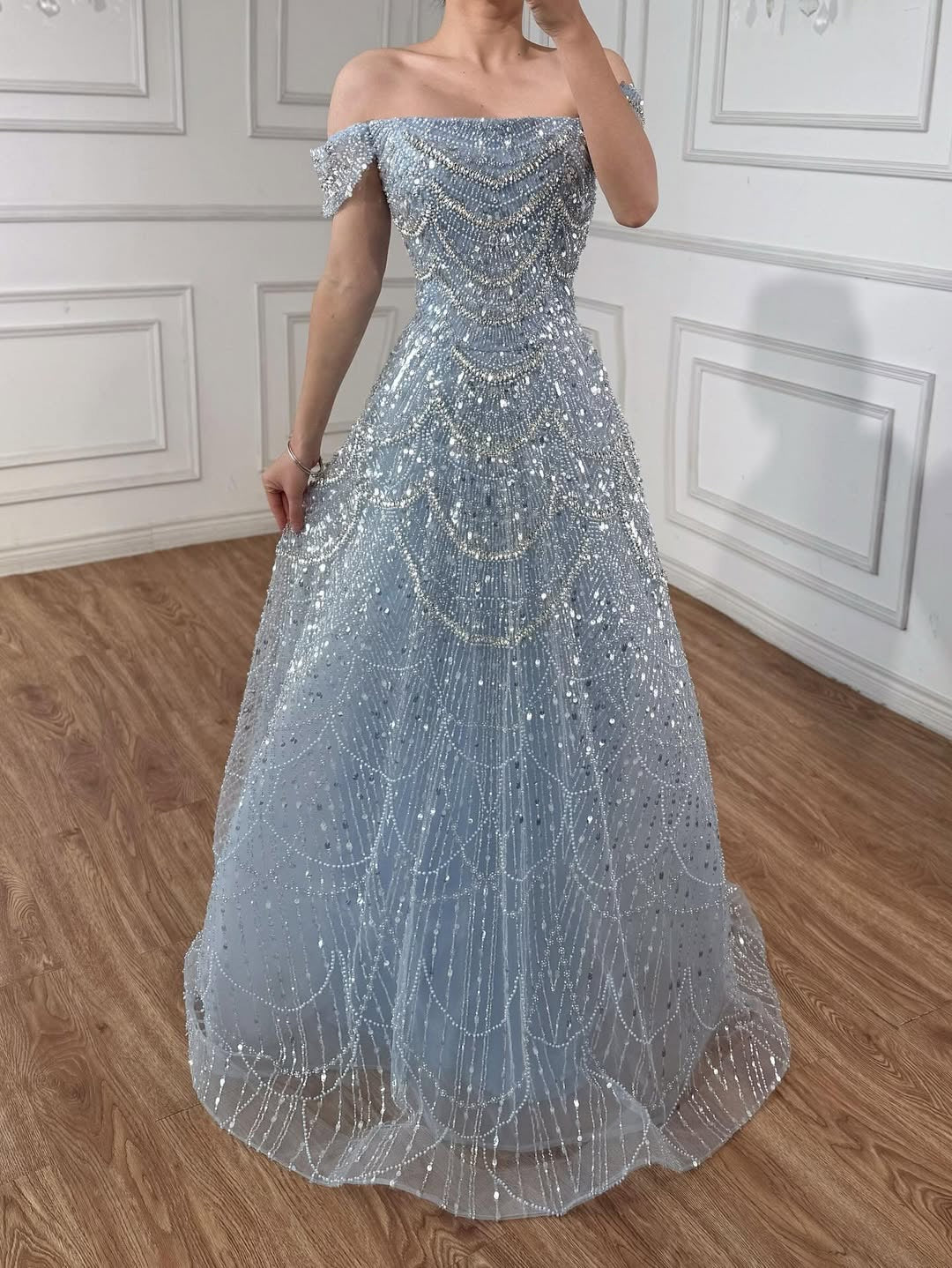 Akaber dress