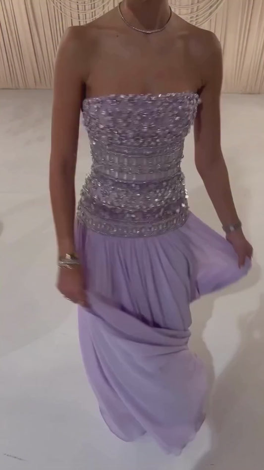 Akaber dress